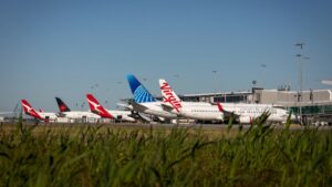 Vihreiden Brisbanen lentokentän melulaki ei saanut hallituksen tukea