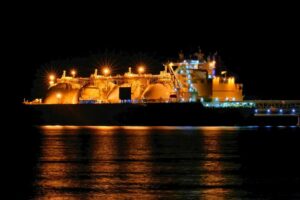 HHI unterzeichnet Katar-Vertrag über 3.9 Milliarden US-Dollar, Hanwha und SHI nehmen Gespräche über 30 LNG-Schiffe auf