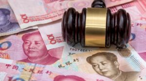 איך אסא אבלוי השיג פיצויים עונשיים של 100 מיליון יואן בסין
