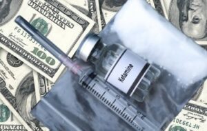 Cum se face bani în psihedelice? - Clinicile de ketamina speră să ajute pacienții cu depresie severă