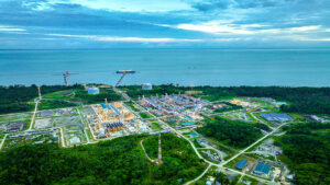 Het Indonesische Tangguh-expansieproject begint met de verzending van LNG