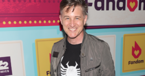 Intervju: Yuri Lowenthal om Marvel's Spider-Man 2 & Tapping Into Peter's Darkness - PlayStation LifeStyle