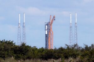 Suora lähetys: SpaceX valmistelee Falcon 9 -rakettia vuoden 47 2023. Starlink-laukaisua varten