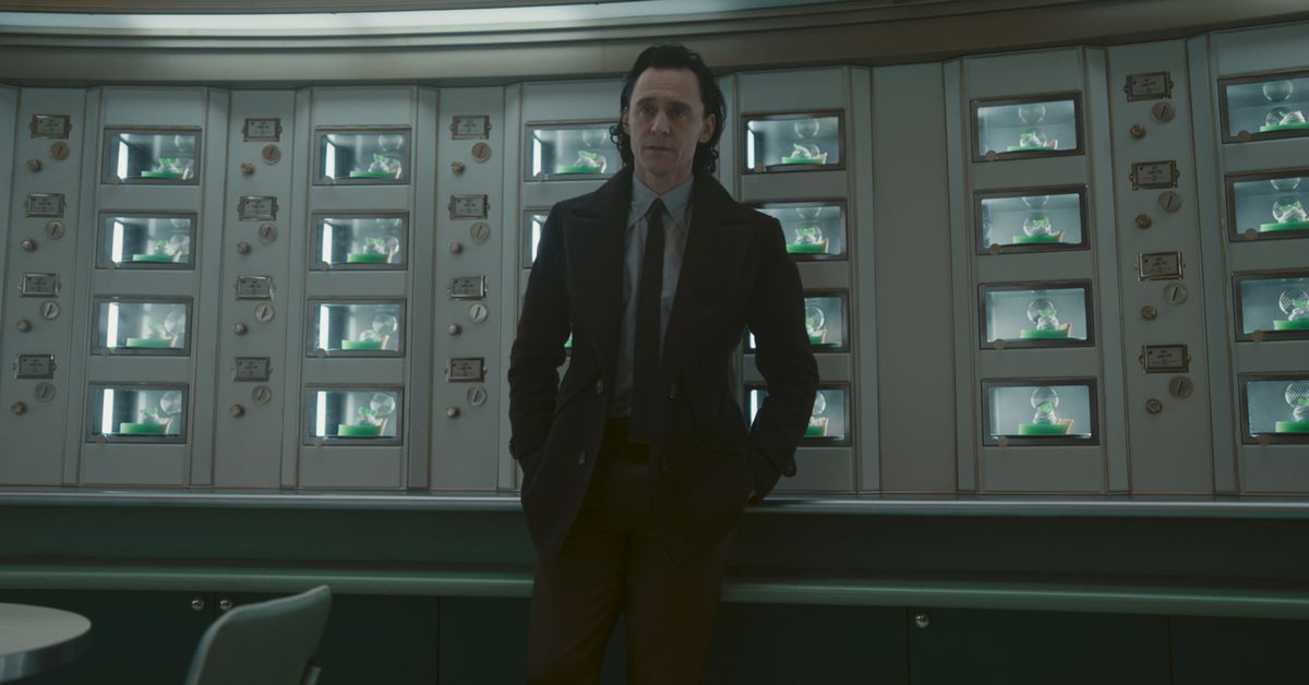 Loki 2. évad, A zászlónk halált jelent 2. évad, egy Netflix rablás-thriller, és még több új tévé ezen a héten