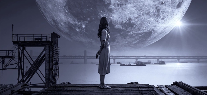 Pixabay KELLEPICS Women looking at Moon - Marc Andreessen's Techno-Optimist Manifesto
