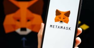 MetaMask Crypto Wallet Briefly Pulled from Apple App Store - Decrypt