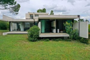 Modern Villa In Italy’s Chianti Region Aces The Test Of Time