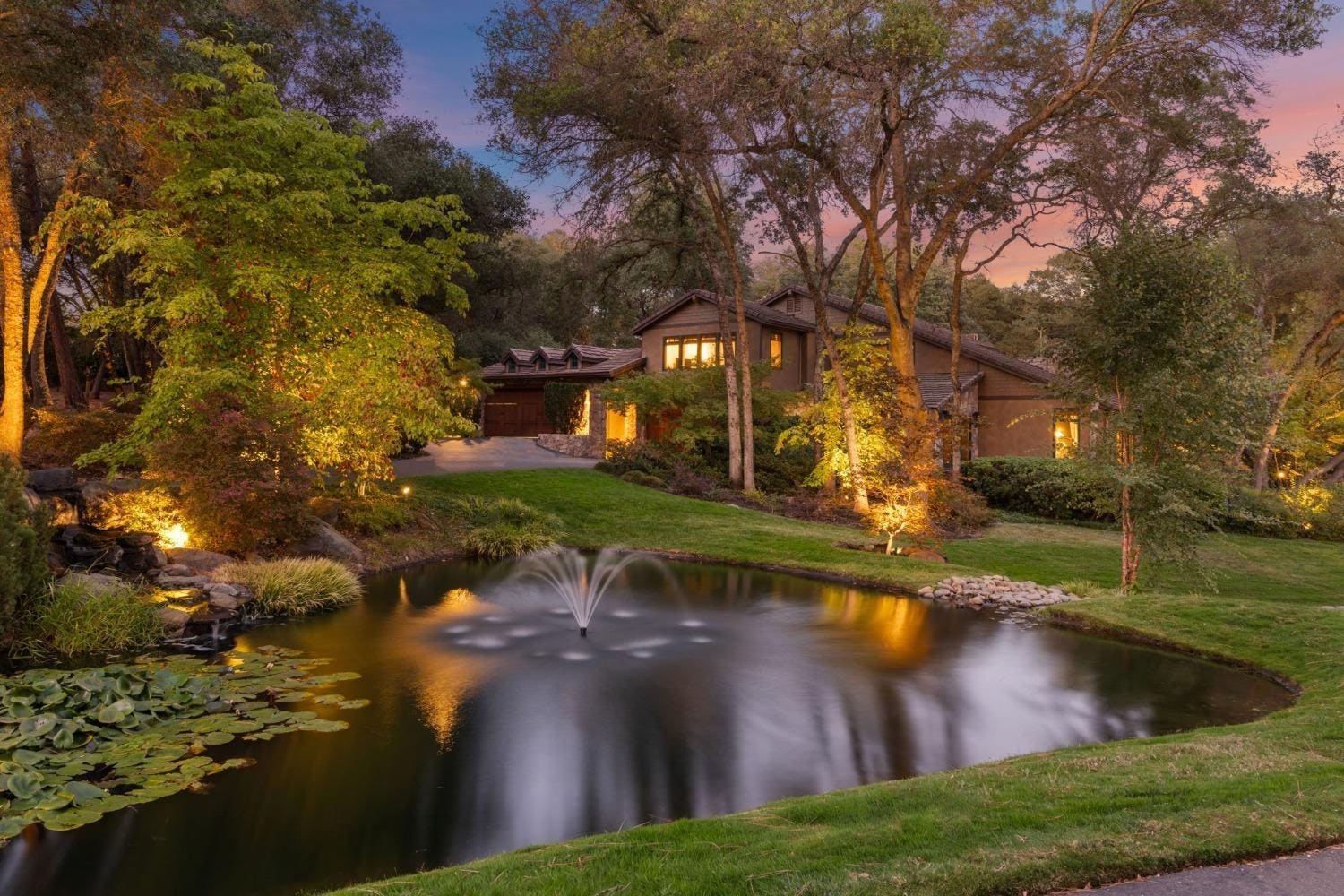 Northern California Compound Is Perfectly Surrounded By Nature