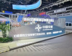 Oficiali din mai multe țări aplaudă proiectele de infrastructură construite de China Communications Construction Company