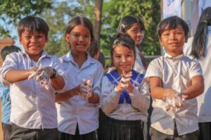 มูลนิธิ Planet Water เปิดตัวโครงการใน XNUMX ประเทศโดยมุ่งเน้นที่การล้างมือเพื่อปรับปรุงสุขภาพของชุมชน