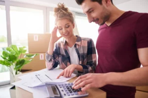 اعلی شرح سود کے ساتھ گھر خریدنے کے فائدے اور نقصانات