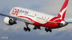 Qantas lennättää australialaisia ​​pois Israelista
