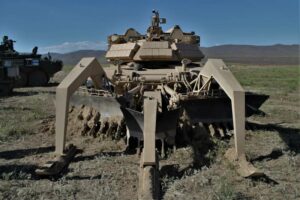 Robot Army of One: Service focuses on single robotic combat vehicle