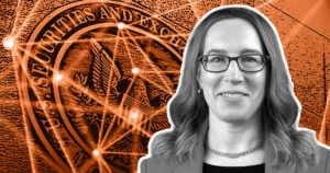 Hester Peirce, da SEC, reflete sobre o interesse dos investidores em ETFs Bitcoin à vista