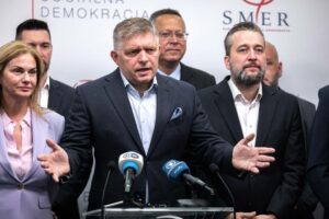 Slovakiens nya premiärminister lovar att stoppa Ukrainas militära bistånd