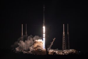 SpaceX Falcon 9 lansează 23 de sateliți Starlink din Cape Canaveral
