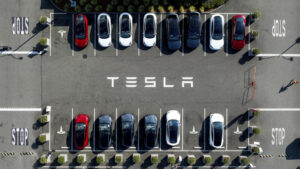 Vânzările Tesla 3Q cresc cu 27%, dar sunt sub așteptări din cauza reducerii cererii, a timpului de nefuncționare din fabrică - Autoblog