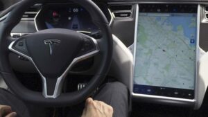 Tesla-eiere må dømme Autopilots falske reklamepåstander, dømme regler - Autoblog