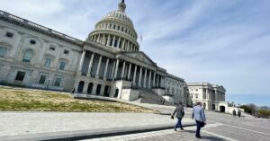 Драма спикера Палаты представителей США может поставить под угрозу шансы криптовалюты в 2023 году