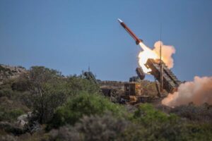 Ukraina konflikt: Holland annetab rohkem Patrioti rakette