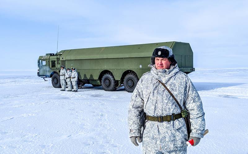 Het Amerikaanse leger moet profiteren van civiele hogesnelheidsnetwerken in het Noordpoolgebied