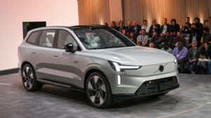 La promesse de Volvo Cars d'un boom des véhicules électriques tombe dans l'oreille d'un sourd alors que les actions chutent de 12 % - Autoblog
