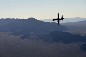 Urmărește: Marine Corps își zboară avionul robot Valkyrie pentru prima oară