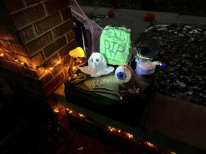 2023 Halloween Hackfest: Spooky Noise Maker є самодостатнім
