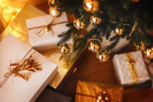 8 γιορτινά δώρα για το σπίτι που θα εκπλήξουν όλους στη λίστα σας φέτος