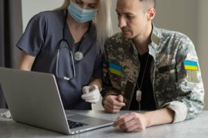 Sjukvårdstoppmöte om krigszonsmedicin planerat till Kiev