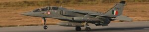 IAF:n "Dragon Squad" Jaguar-hävittäjät harjoittelevat meriiskuoperaatiota lähellä Kiinan rajaa