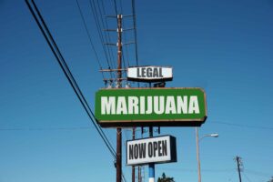 Cannabisregulatorer i New York oppnår forlik i søksmål som blokkerer dispensasjonsåpninger