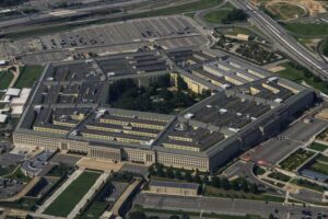 Chefe de IA do Pentágono busca “confiança justificada” para levar a tecnologia para a batalha