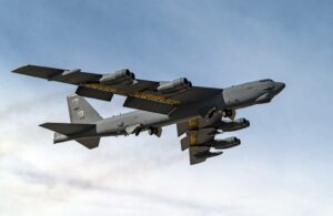 Pratt erhält Auftrag für Triebwerksarbeiten, um die veraltete B-52 AWACS weiter fliegen zu lassen