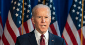 Predsednik Biden z izvršnim ukazom krepi varnostne in varnostne ukrepe za umetno inteligenco