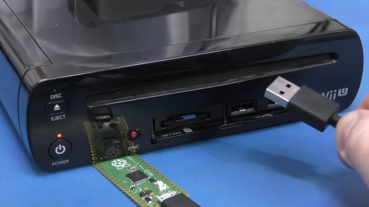 Ressuscitando um Wii U emparedado com um Raspberry Pi Pico