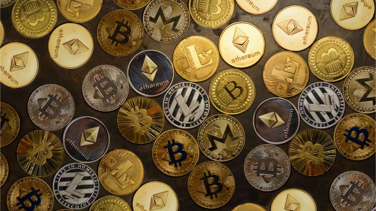 Should You Invest In Altcoins? Important Points To Note