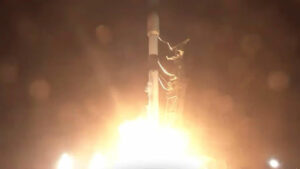 SpaceX 猎鹰 9 号从加州发射 22 颗星链卫星