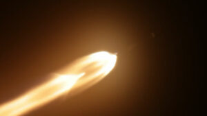 يطلق صاروخ SpaceX Falcon 9 23 قمرًا صناعيًا من نوع Starlink من كيب كانافيرال