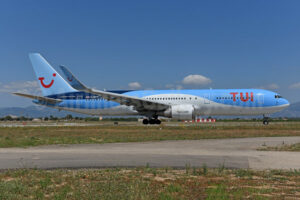 TUI এয়ারওয়েজ ইউকে সর্বশেষ TUI বোয়িং 767 অবসর নিয়েছে