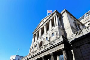 UK: BoE je novembra obrestno mero ohranila nespremenjeno – UOB