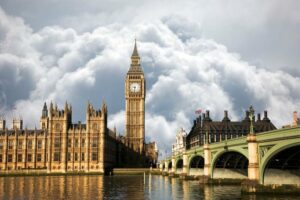 Az Egyesült Királyság termelékenyebbé teszi a közszférát az „MI-inkubátorral”