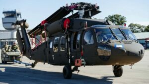 USA påskyndar Black Hawk-leveransen till Australien