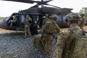 Yhdysvaltain armeija priorisoi UH-60M:n hankinnat Australian auttamiseksi