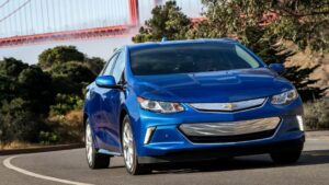 ZDA začele preiskavo 73,000 avtomobilov Chevrolet Volt zaradi izgube moči - Autoblog