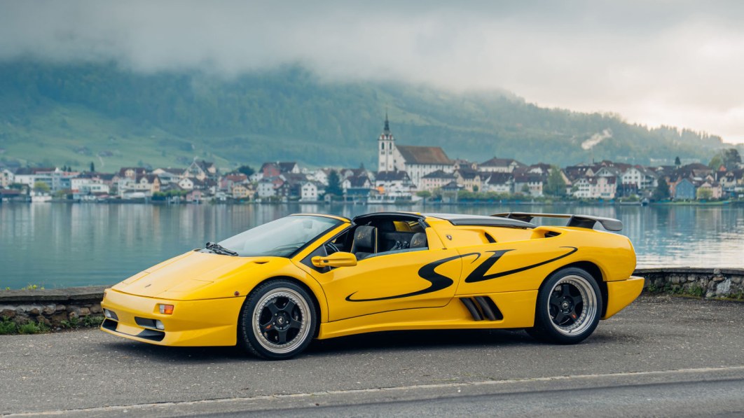 Aukcióra indul az 1998-as Lamborghini Diablo SV Roadster, egy unikornis bika - Autoblog