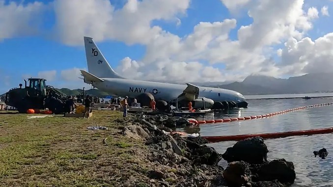 Amazing Timelapse Video Shows How The Navy Raised Its P-8A Poseidon From The Sea In Hawaii