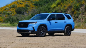 Best Large SUVs of 2024, reviewed by experts - Autoblog