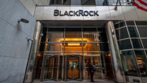 BlackRock と Bitwise SEC の最新情報で注目のビットコイン ETF