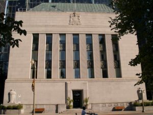 Банк Канады Маклем: еще слишком рано рассматривать вопрос о снижении учетной ставки